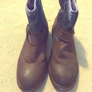 White Mountain winter booties size 9